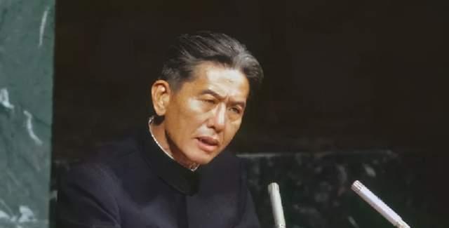 新中国的外交部长乔冠华去世后,留下3个儿女,他们过得怎么样?