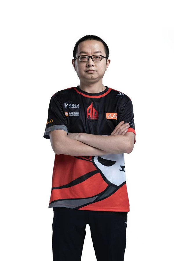 绝迹再玩梗直播间表演擦玻璃舞蹈