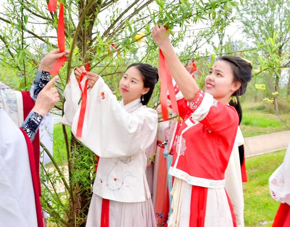 农历二月十二花朝节都有哪些传统习俗