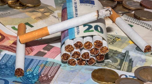 二战时的德国香烟有多抢手2根能换一个姑娘155根能盖一栋楼