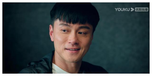 《黑金风暴》黄浩然如何识破假警察身份的?