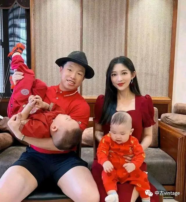 德云社烧饼老婆固然漂亮奈何自己基因强大