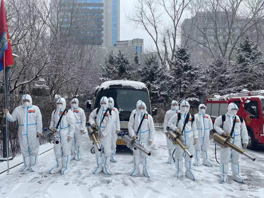 抗疫前线中那一抹闪耀的火焰蓝