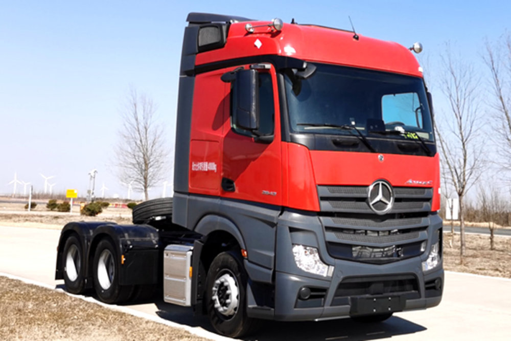 国产奔驰阿克托斯牵引车上公告卖多少钱你会买
