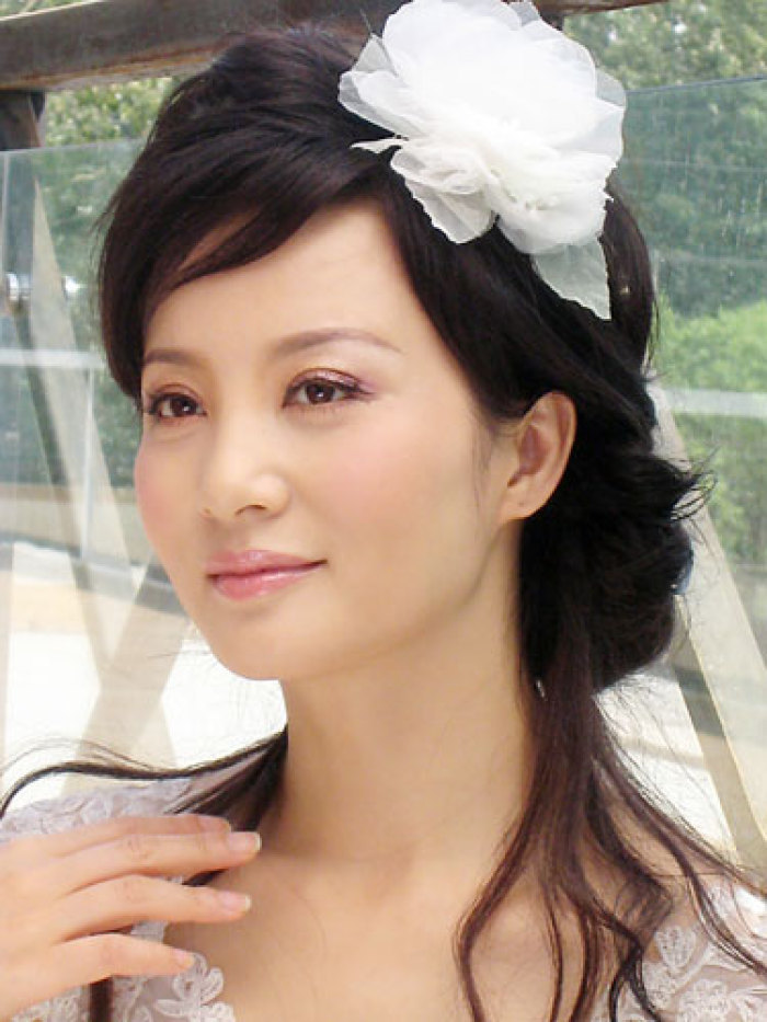 山城盛产美女8位重庆籍女星个个肤白貌美一颦一笑堪称绝色