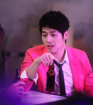 青梅竹马动漫排行榜_与青梅竹马在浴室乘骑漫画(2)