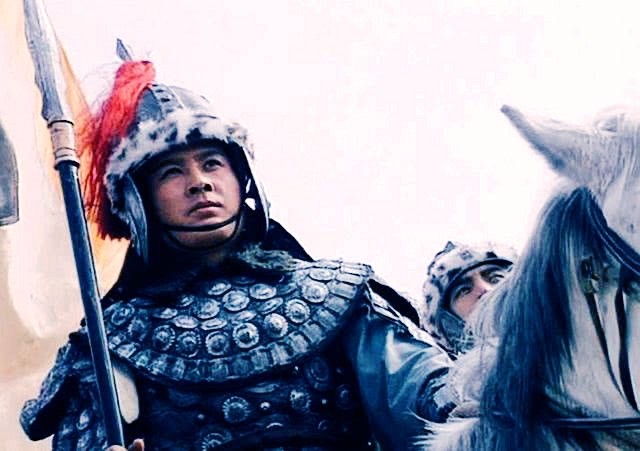 军,诸葛亮对刘备说:"曹操平生最担心的就是西凉兵马,现在曹操把马腾杀