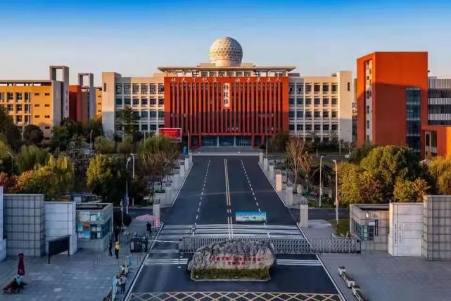 "我和我的北城中学"征文活动通知