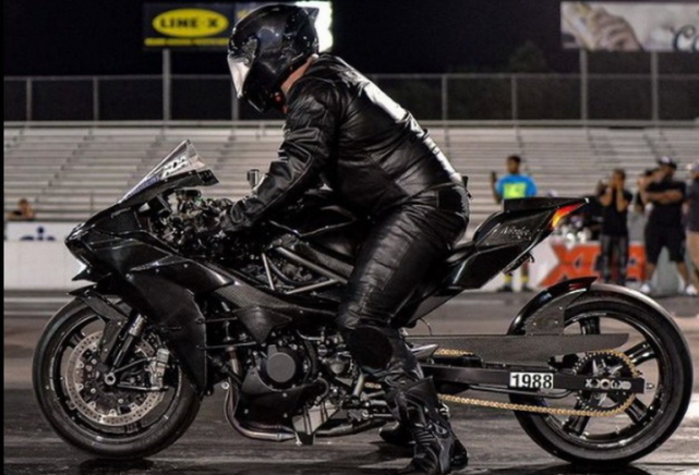 川崎h2拆掉机械增压换涡轮增压刷3阶马力直上336whp