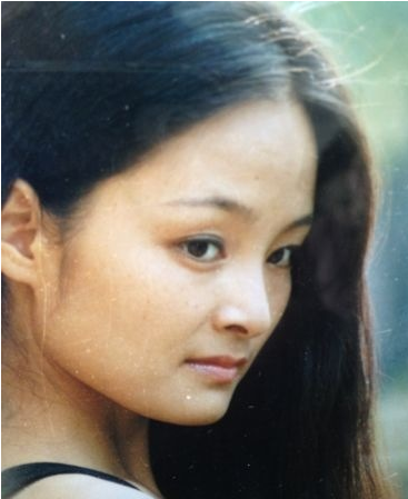 潘沙泉牛飘与潘沙泉育有一子牛子藩,深受父母影响,牛子潘也考入父母的