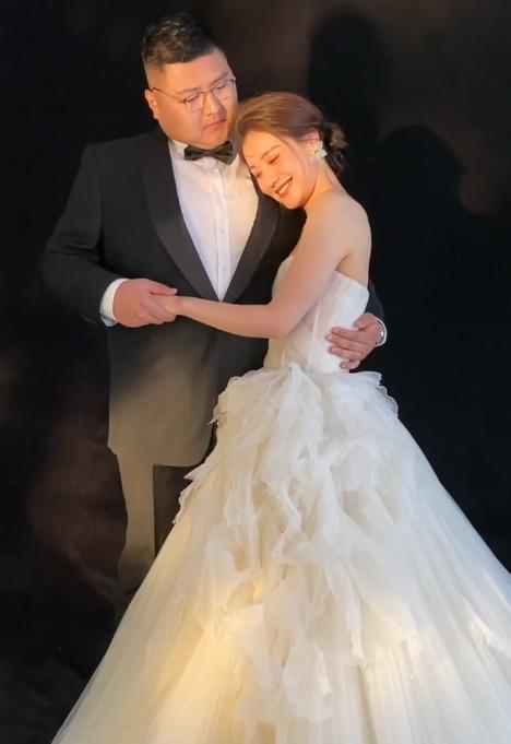 网红猴哥准备千万车队 妻子前男友却曝出大瓜 婚礼取消暗示结局 何钰欣 猴嫂 聂小雨 猴哥 网红