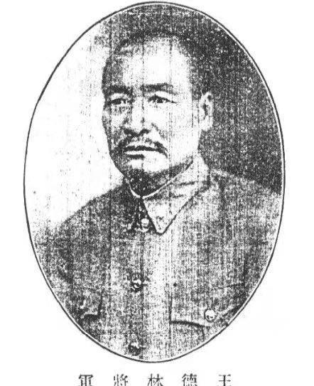 戴万龄率领部队,三人一组,有人负责投手榴弹,有人负责拧盖子,累了大家