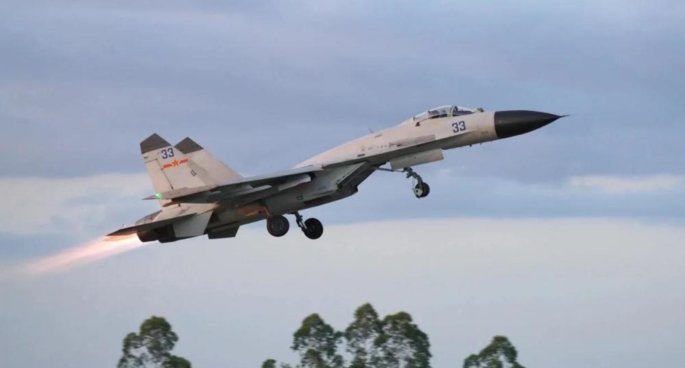 歼11bh换装涡扇10主力战机全面装配国产动力新型号再攀高峰