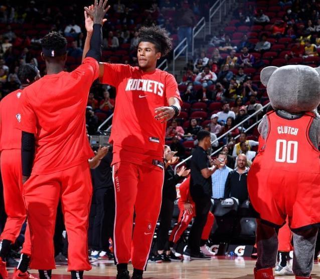 发展联盟首队毒蛇队晋级季后赛杰拉德格林轰215再中5三分