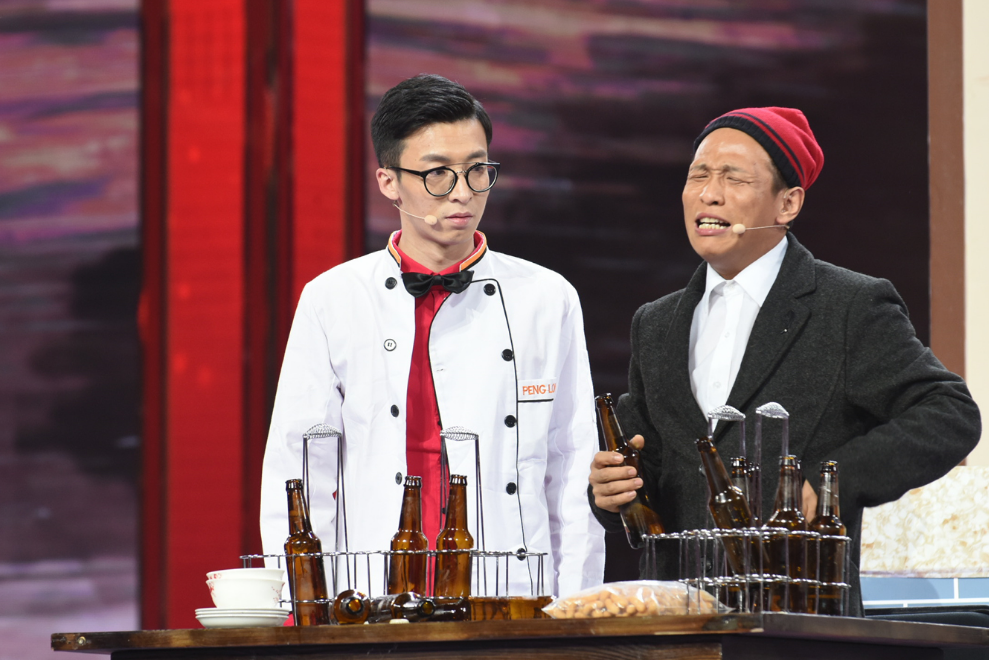有些人却认为你一个演小品的不老老实实的呆着,干嘛老想着演戏呢?