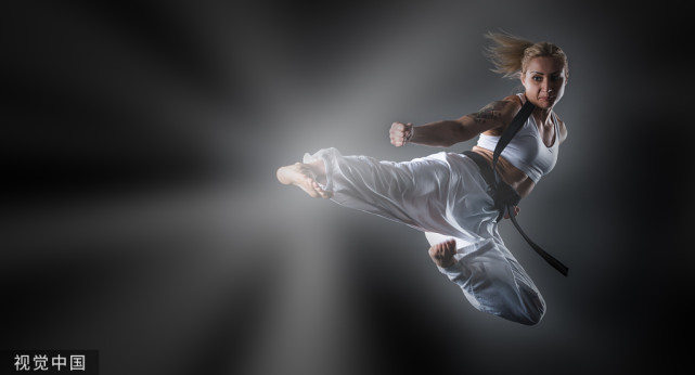 轻功不是飞功,不要妄自菲薄,也不要妄自神话!