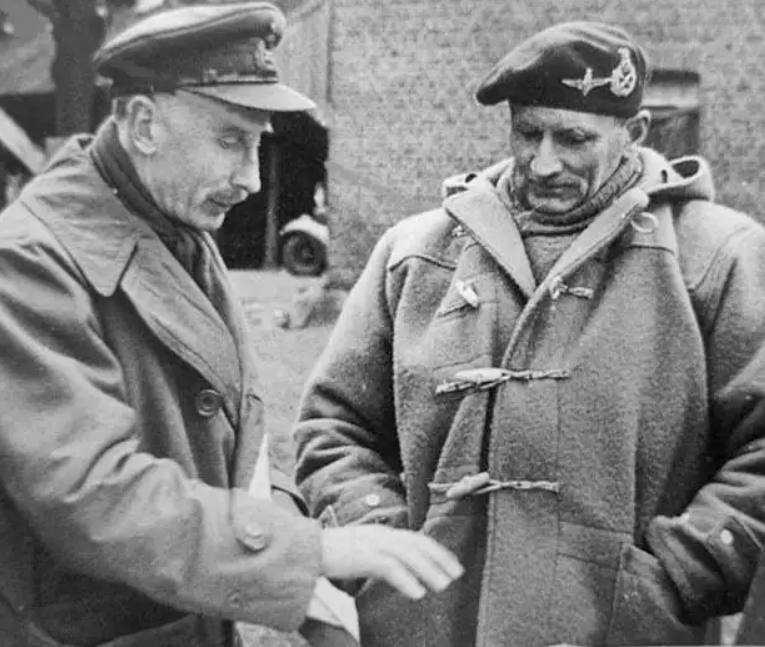 1960年蒙哥马利在延安看公共澡堂得出结论中国陆军不可战胜