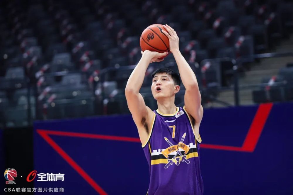 战报|李玮颢创生涯新高 北控男篮不敌广东_腾讯新闻