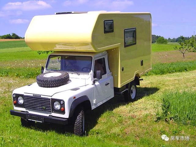 路虎衛士單排皮卡房車,2.5t柴油四驅底盤,十年前車型依然經典