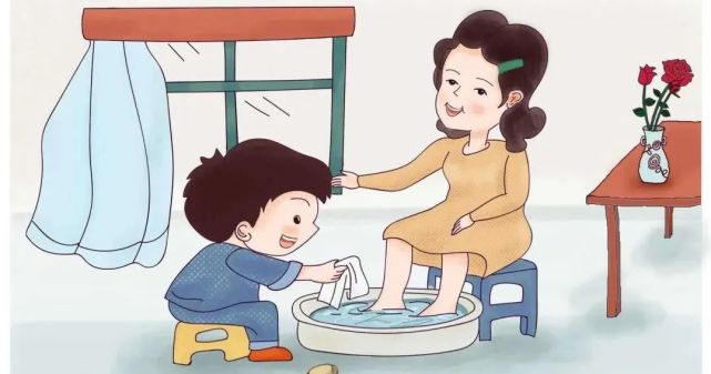 那时候有一个给妈妈洗脚的广告,我是非常有感触的,每次看完都是满满的