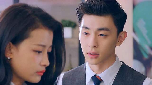 播出之后不仅火了孙怡,张若昀,邓伦也因此积累下不少观众.