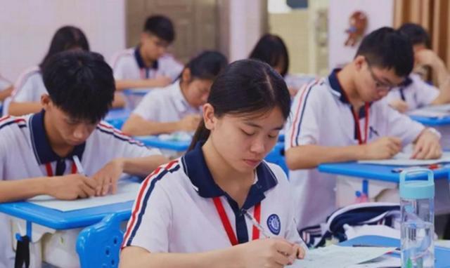 官方：5＋2＋2学年制？初中＋高中合并为4年？2利2弊早知晓_腾讯新闻