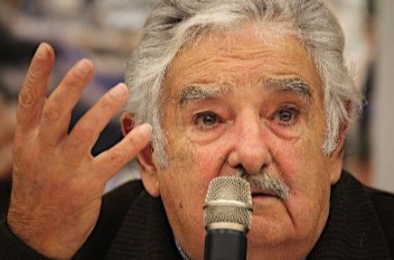 "最贫穷总统"穆希卡:人均gdp比中国还高,他却活得像乞丐一样