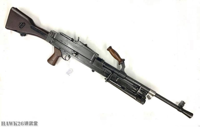 ii轻机枪 二战英军标志性武器 却有鲜为人知的内幕_腾讯新闻
