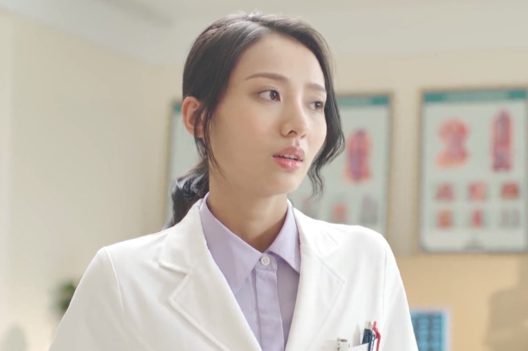 奔着杨紫看的余生请多指教却被马渝捷圈粉曾是军艺校花