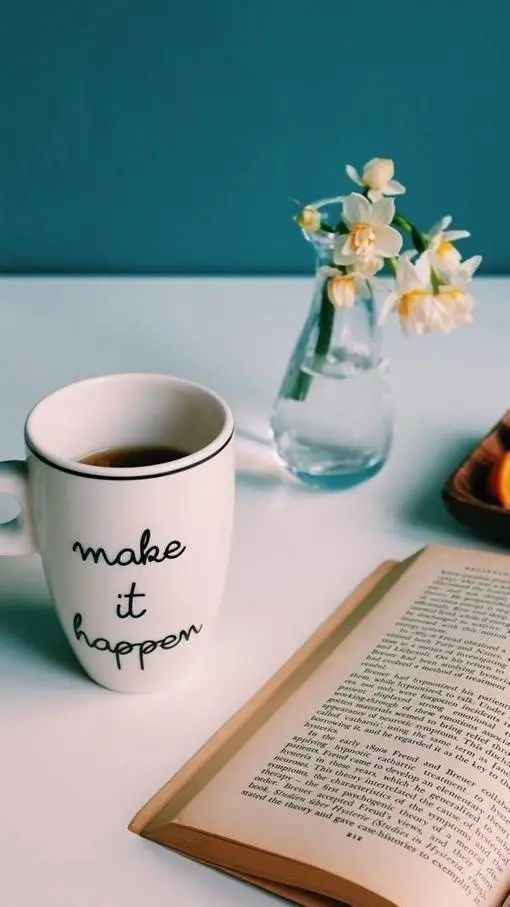 朋友圈晚安心情说说骨子里有温和与平静也有桀骜与孤独