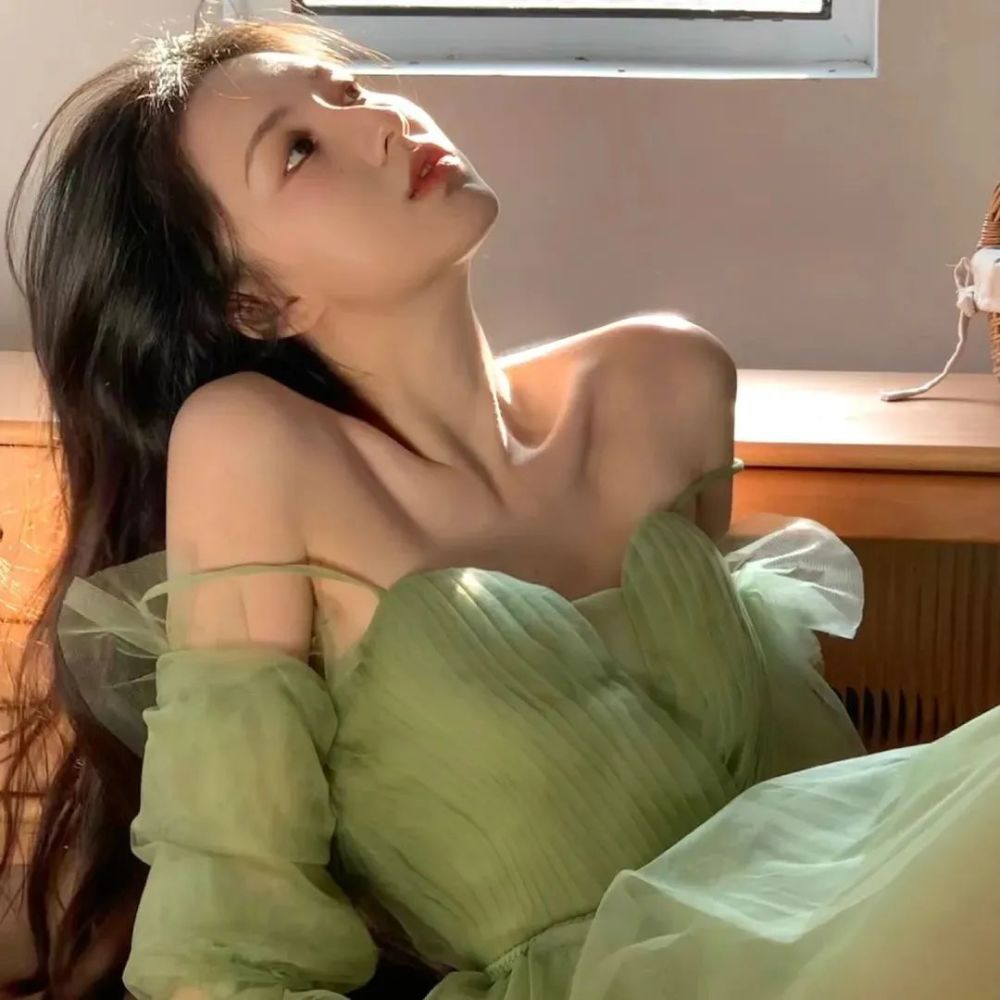 女生头像|风停在窗边,嘱咐你要热爱这个世界_腾讯新闻