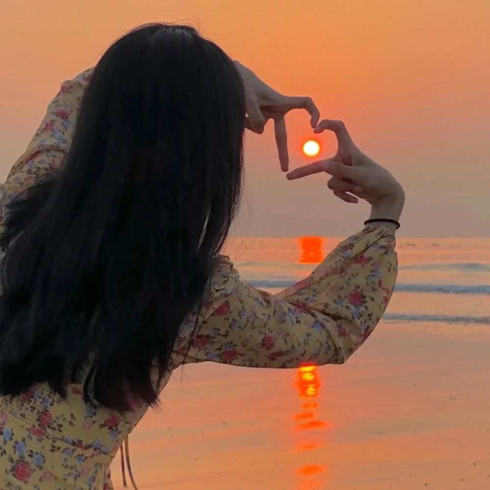 不露脸女生背影头像