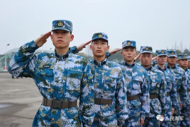 海军首批春季入伍新兵已满"一周岁"啦
