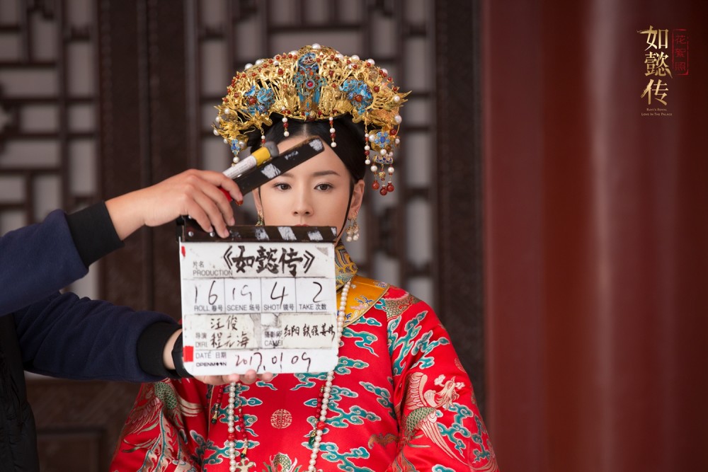 同样演富察皇后将秦岚董洁杨幂放在一起差距就出来了