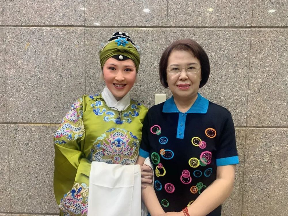 "穠李馨中|北京京剧院优秀青年演员王中女《李逵探母》专场演出即将