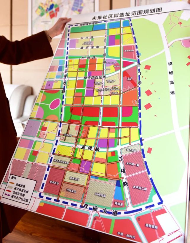 根据规划图显示九江未来公园社区地处九江街道,东升街道,规划面积5.