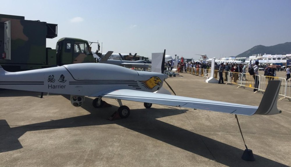 分析人士指出,bzk-007侦察无人机可携带大量遥感设备,可以在东海对