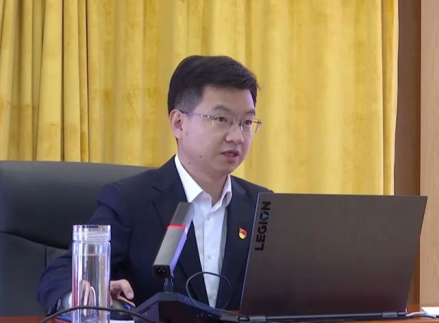 39岁的他成全国最年轻正厅级干部