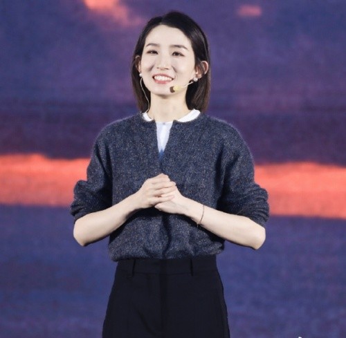 崔璀:写书,创业,开直播,用热情和魅力展现"她力量"_腾讯新闻