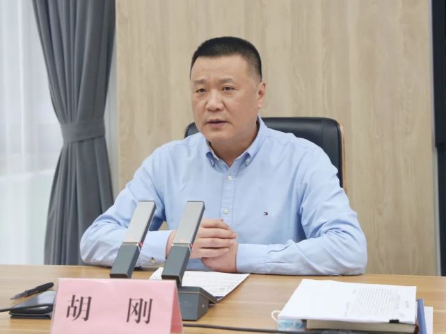 胡刚:以超常规服务努力实现遂昌企业上市工作走在前列_腾讯新闻