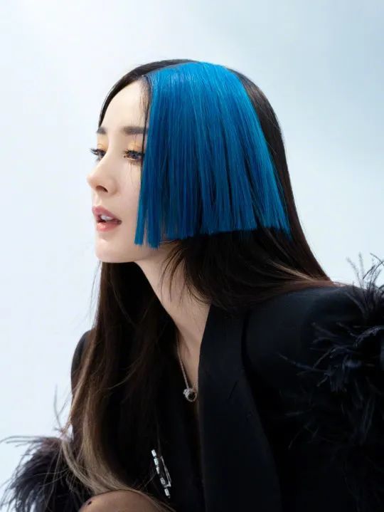 女星杨幂的"公主切"造型,半个娱乐圈都在学!