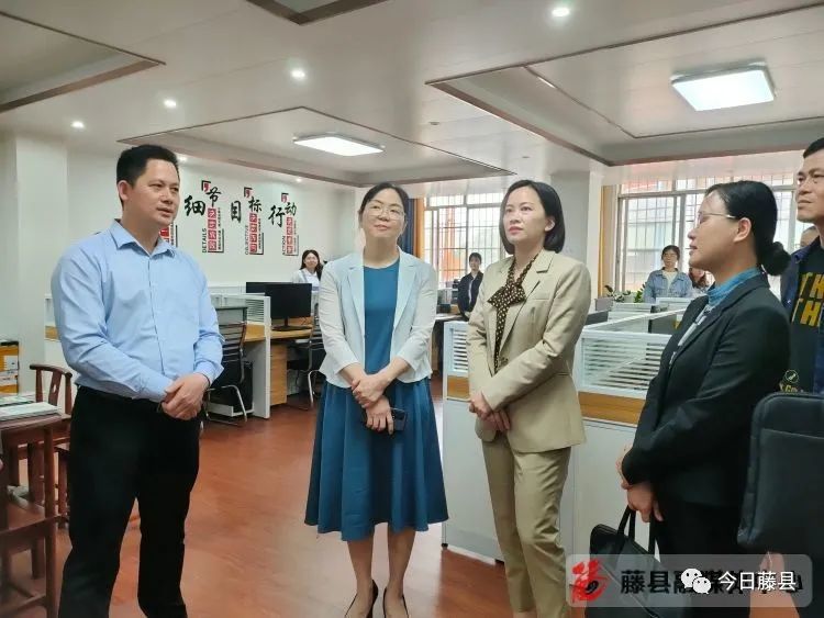 兴业县委宣传部考察组到藤县融媒体中心交流学习