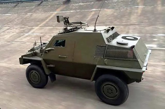 来自法国的小家伙雷诺vbl轻型战斗侦察车