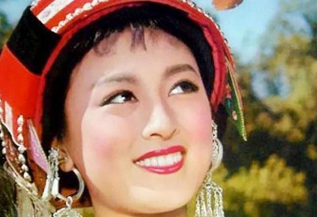 杨丽坤因出演阿诗玛一夜成名风光过后跌进谷底患上精神疾病