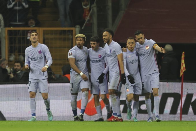 欧联杯：巴萨2-1逆转晋级8强 奥巴梅扬10场7球 新核个人秀进球