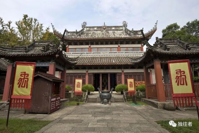 禹陵禹祠禹庙禹井岣嵝亭菲饮泉表达了人们对大禹的崇敬