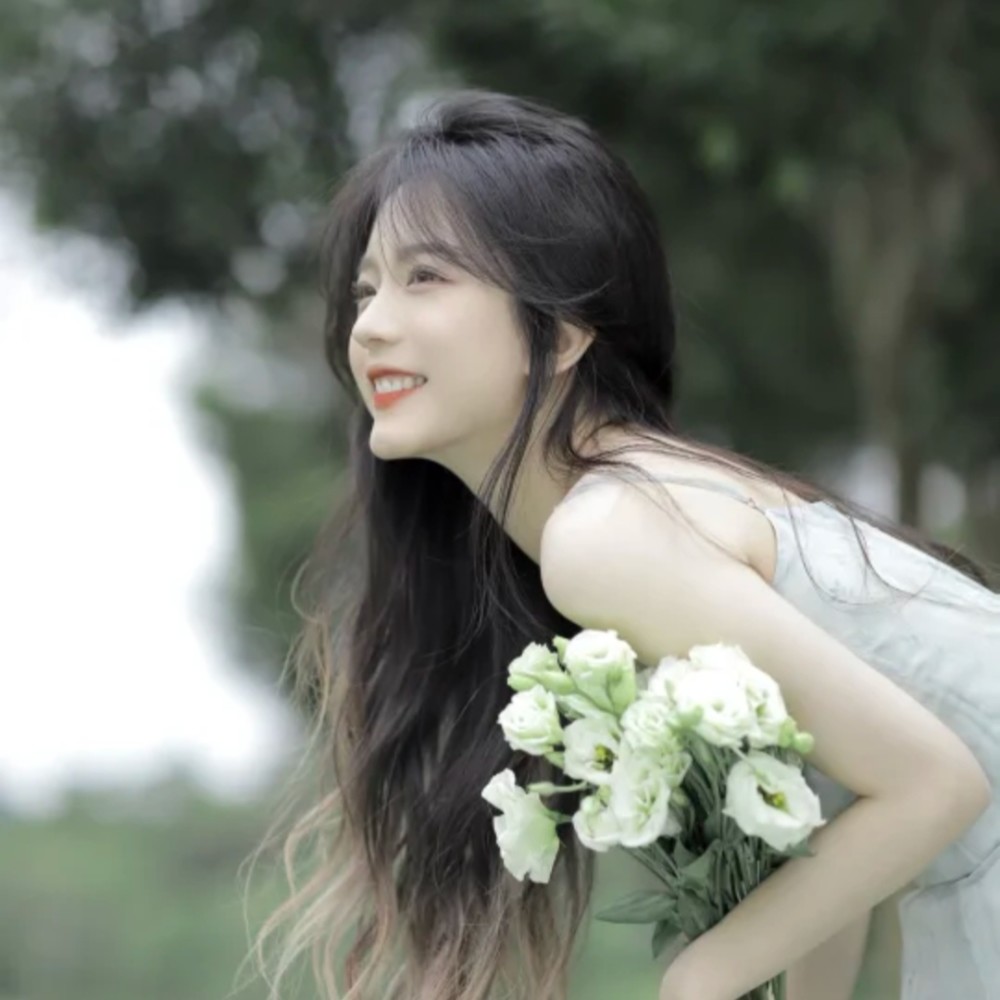 美在向往它的人的心里比在看到它的人眼里放出更明