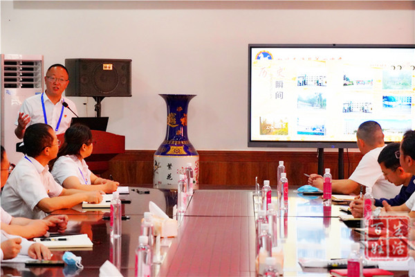 泸县四中举办2022年春期初中教育共同体校长研讨与培训活动