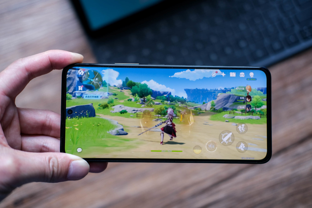 Iphone Se开售 专家预测销量遭打脸 网友 这就是个 笑话 腾讯新闻