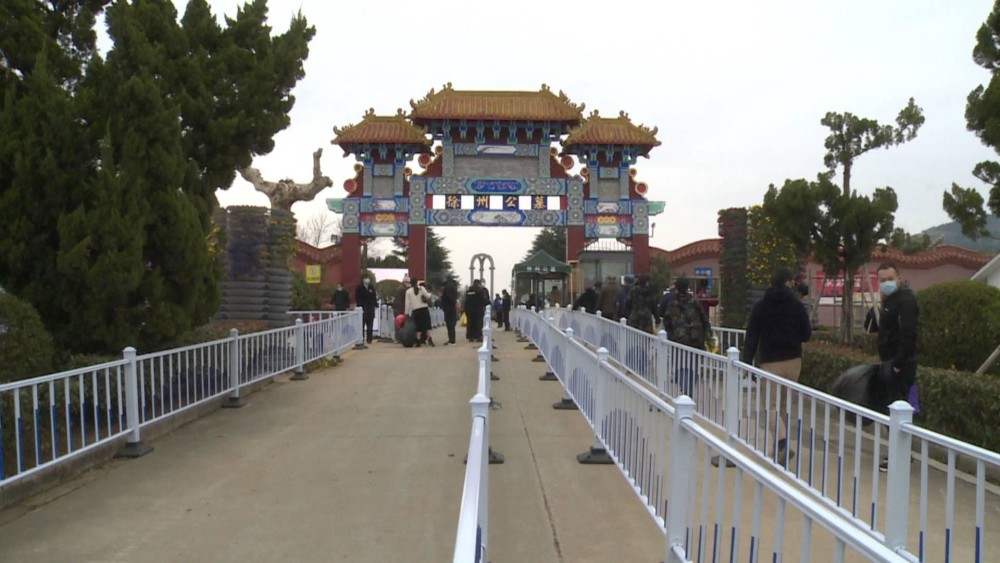 今年清明我市各公墓实行预约祭扫